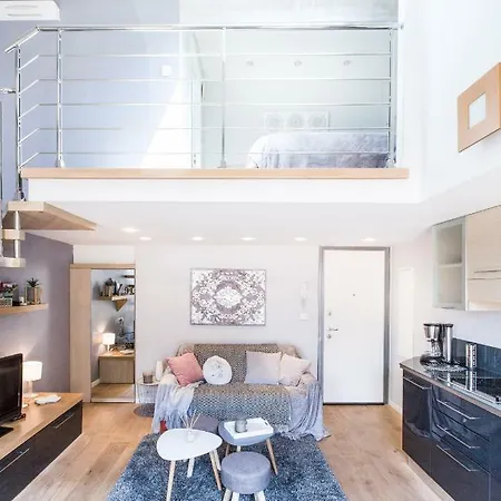 Appartement Vieil / Centre Avec Balcon. L'appt Ideal! *