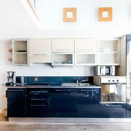 Appartement Vieil / Centre Avec Balcon. L'appt Ideal! *