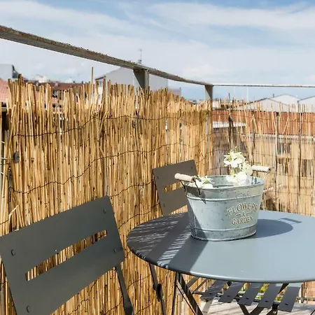 Apartment Vieil / Centre Avec Balcon. L'appt Ideal!